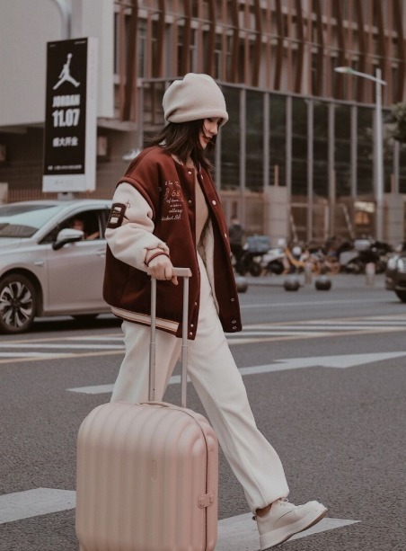 时髦|外套不在于多,选对才是关键,学这几套穿搭就够,温暖又高级时髦