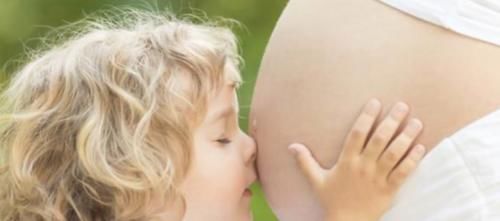 轻松|怀二胎会轻松点吗?这三点原因,每一点都让孕妈感觉害羞!