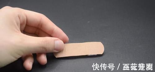 风油精|衣服上贴个创可贴，太聪明了，解决很多男人女人的困扰，涨知识了