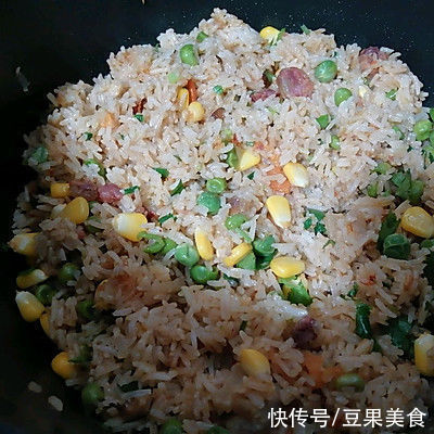 腊味饭|简单易做好吃到飞起的腊味饭（电饭煲版）