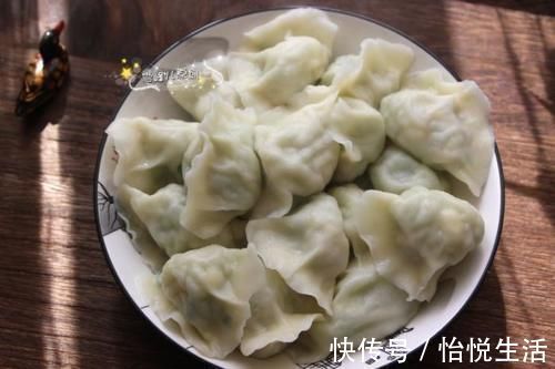 皮薄馅大|老妈包了40年饺子,饺子这样调馅超好吃,就爱这个味,三天两头吃
