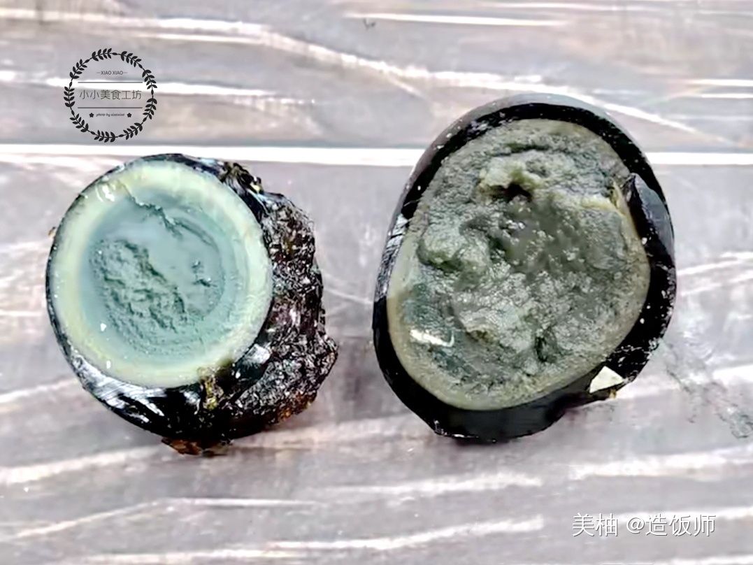 做皮蛋时，有人先煮熟，有人直接拌，两者差别大，弄错难吃有怪味
