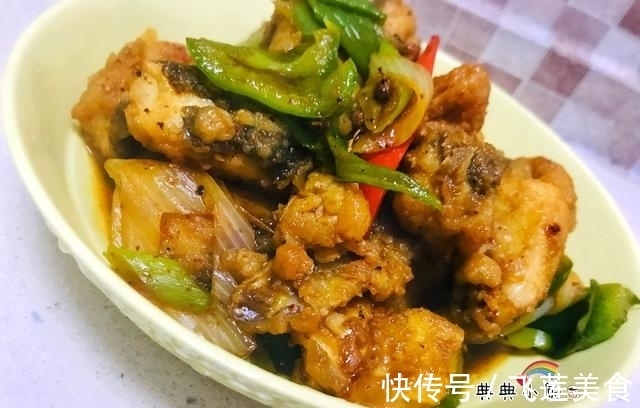 家常红烧鱼，炸出来酥脆，红烧起来不松散！