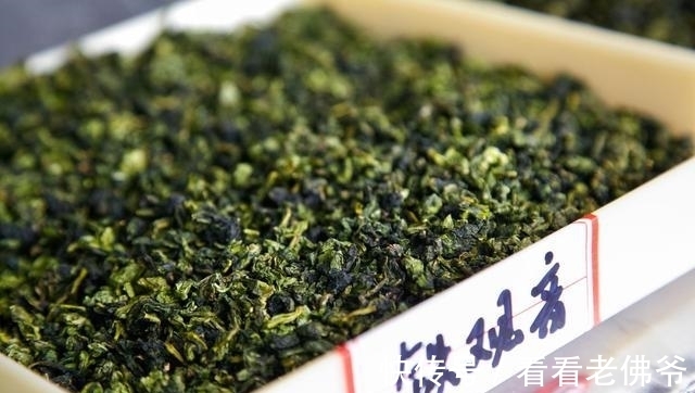 茶桌凡尔赛大法,教你一招好过年