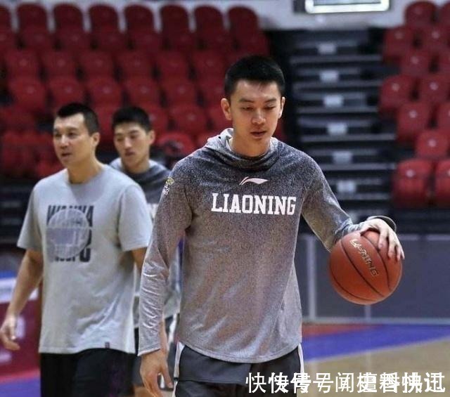 杨鸣|辽篮杨鸣保持的一个CBA记录十年无人能破, 你知道什么记录!
