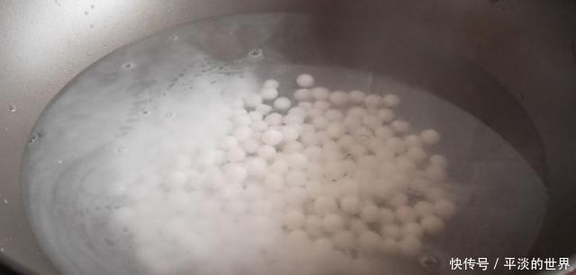 女人天冷就喝這湯,10分鐘煮一鍋,一周吃2次,活血養(yǎng)顏人漂亮