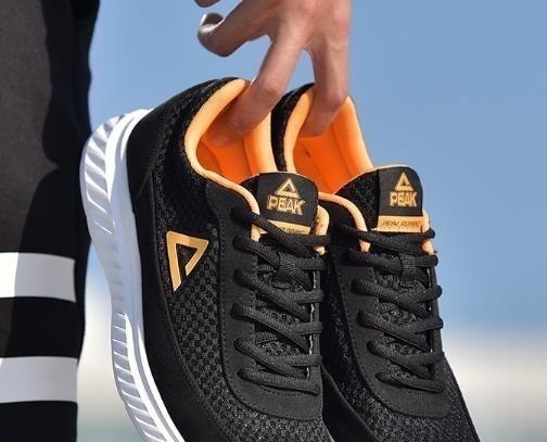 脚感力 曾经脚感力压阿迪耐克,颜值比亚瑟士高,如今却沦落无人知