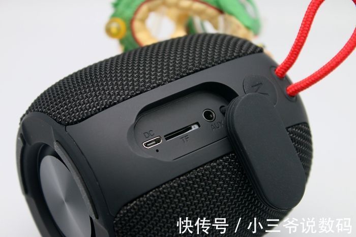 接口|Sanag M11蓝牙音响:迷你便携,释放音乐激情