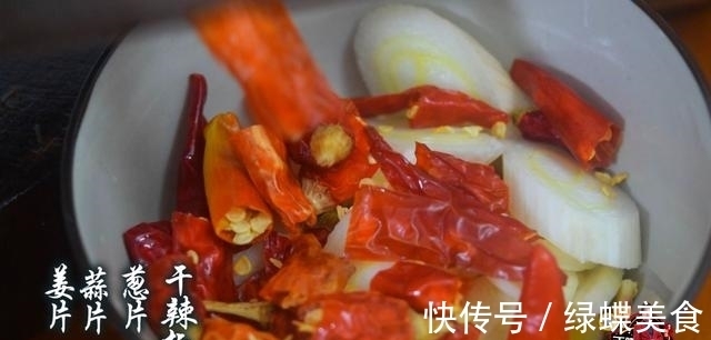 小苏打|酸菜炒大肠最好吃的做法,简单美味又下饭,看看你喜欢吃不?