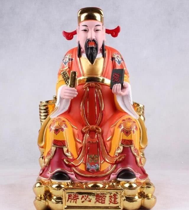 祖师爷|西汉的开国“军神”韩信为什么会被赌博业尊为“祖师爷”?