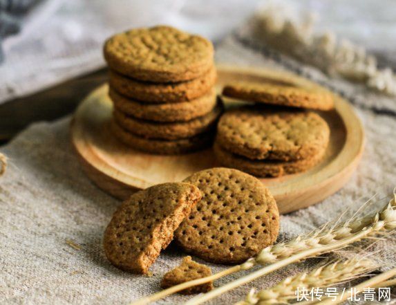 全麦饼干|得了糖尿病，就和零食“划清界限”？这4类零食可以吃