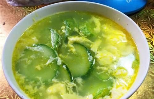 它是天然“补水”，补水效果是面膜10倍，皮肤水灵，吹弹可破