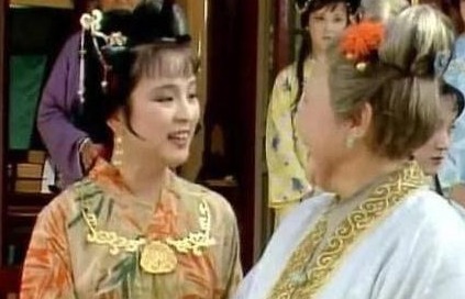 薛宝琴&贾母不喜欢薛宝钗,不只是因为林黛玉,还因为另一人