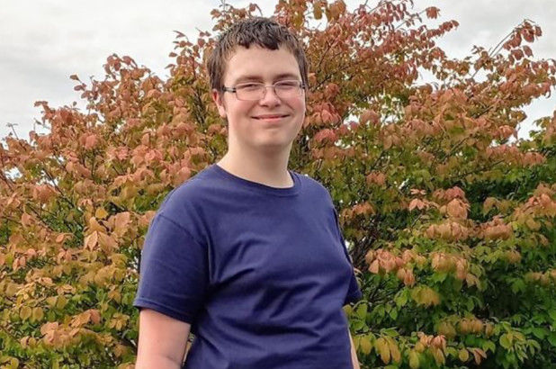 克林尼克|美媒:美国13岁男孩接种辉瑞疫苗后离奇死亡,“疫苗安全”引轰动