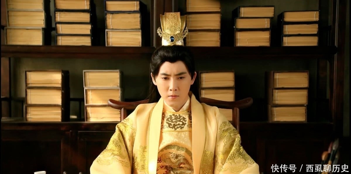 古代|古代皇帝都穿黄色龙袍,为何秦始皇穿黑色龙袍?网友:就他搞特殊?