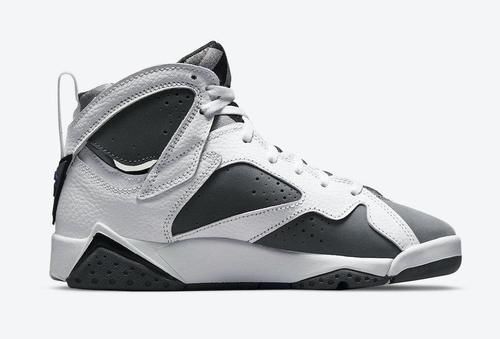 全家族尺码登场！Air Jordan 7 “ Flint ” 即将发布！