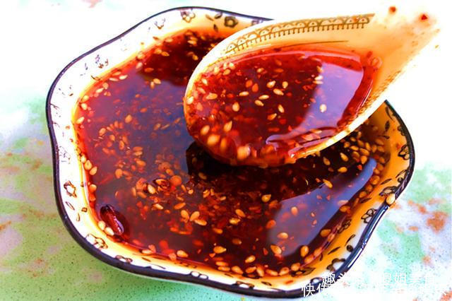 凉拌菜|辣椒油完美版教程,简单3步搞定,夏天再也不用出去买凉拌菜了