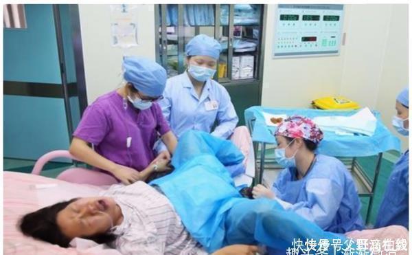 产妇|“医生，能别用产钳吗”，产妇忍痛换跪姿分娩，为母则刚是大爱