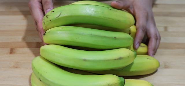完涨|香蕉买回家,一定要用水洗一洗,很多人都不知道,看完涨知识了!