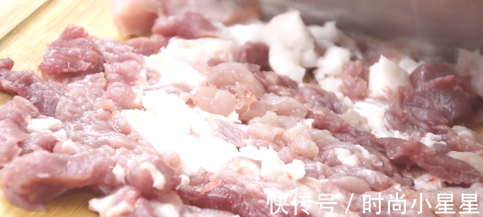 苦瓜|苦瓜搭配猪肉这样做，教你新做法，好吃又没苦味