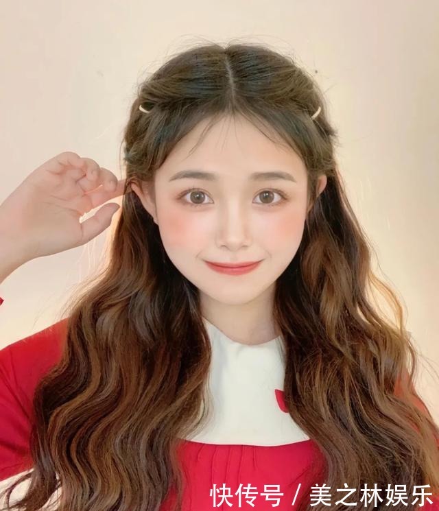 tony|别再披头散发了!这3款新年发型才够美够撩人