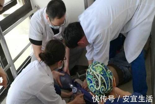 医生|产床上生娃的宝妈一声吼先救我老公,医生一回头,无奈地笑了