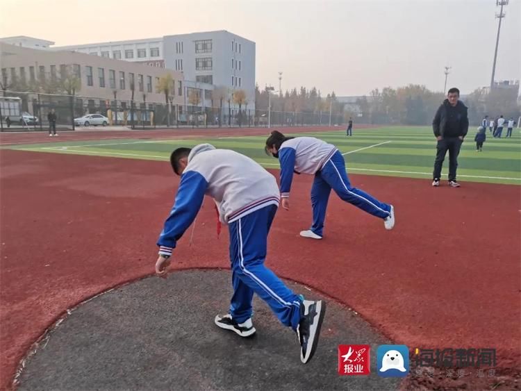 早自习|上好体育“早自习” 青岛市城阳第十中学积极开展早训活动