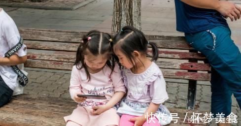 约法三章|不想让孩子沉迷手机？聪明家长学会“约法三章”，超级实用