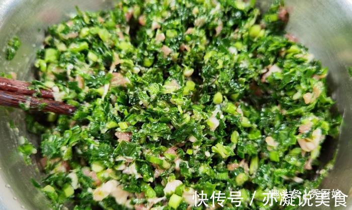 误认为是海带，不花一分钱捡一桶回家，包饺子吃鲜美营养，好香呀