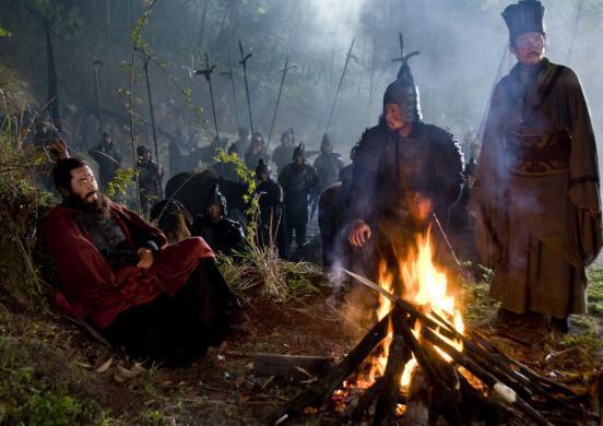 骑兵|曹操败走华容道，如果关羽真的要拦他，曹操还能有命在吗