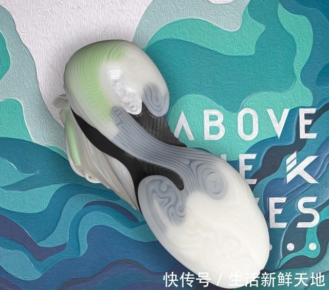 鞋面 潮流感与黑科技一个不少的球鞋,国产品牌里的市值天花板在秀肌肉!
