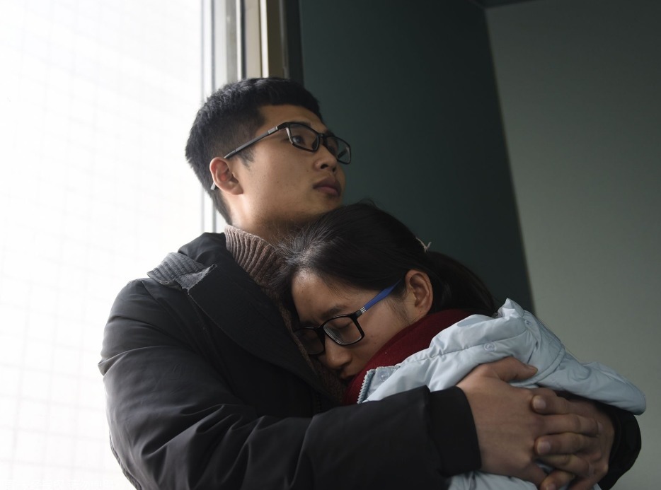 抢救|一岁男童吃错药,陷入昏迷,抢救后脑死亡,父母无奈放弃治疗