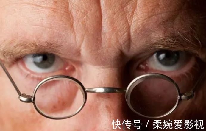 症状|糖尿病人,若没出现5个症状,血糖控制得不错,并发症离你还很远