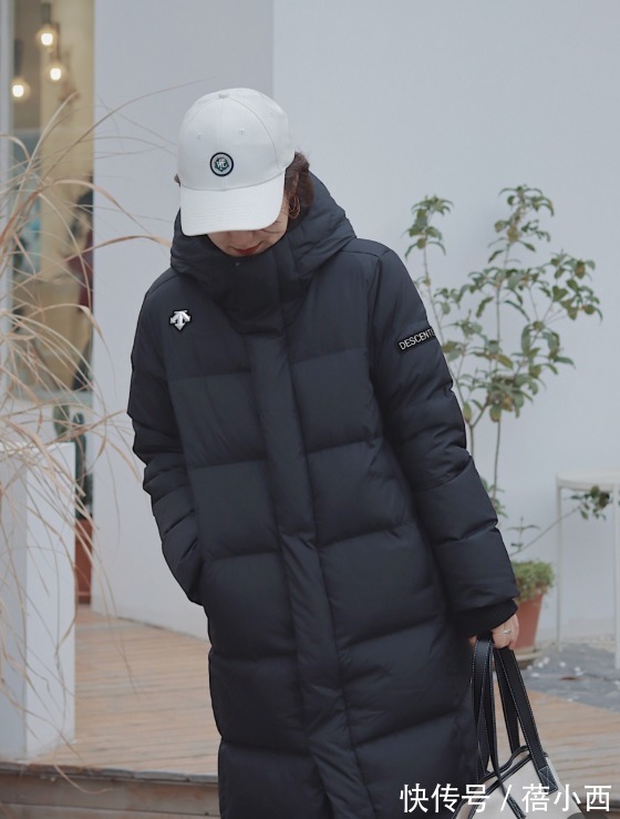 冬季|穿羽绒服总显胖?学会这个“上宽下紧”搭配法则,冬季最in的存在