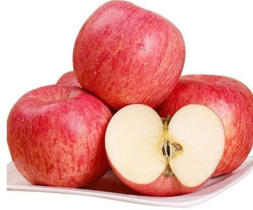 积食|多吃苹果能帮孩子消积食？医生提醒：若想脾胃健康，3物建议少碰