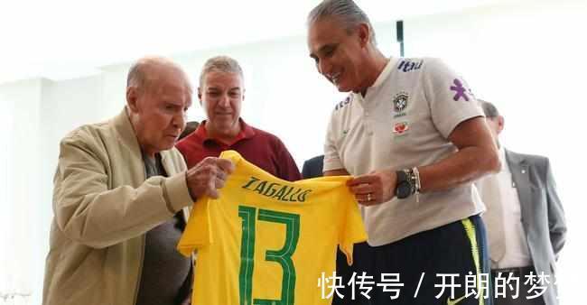 拉米|決戰(zhàn)夜前法國全隊(duì)必干件事 迷信 別說還真管用