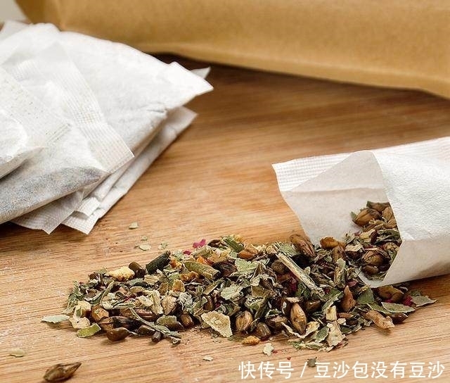阿胶粉|40岁女人易更年期？每天一杯补充雌激素，滋养皮肤气色好！