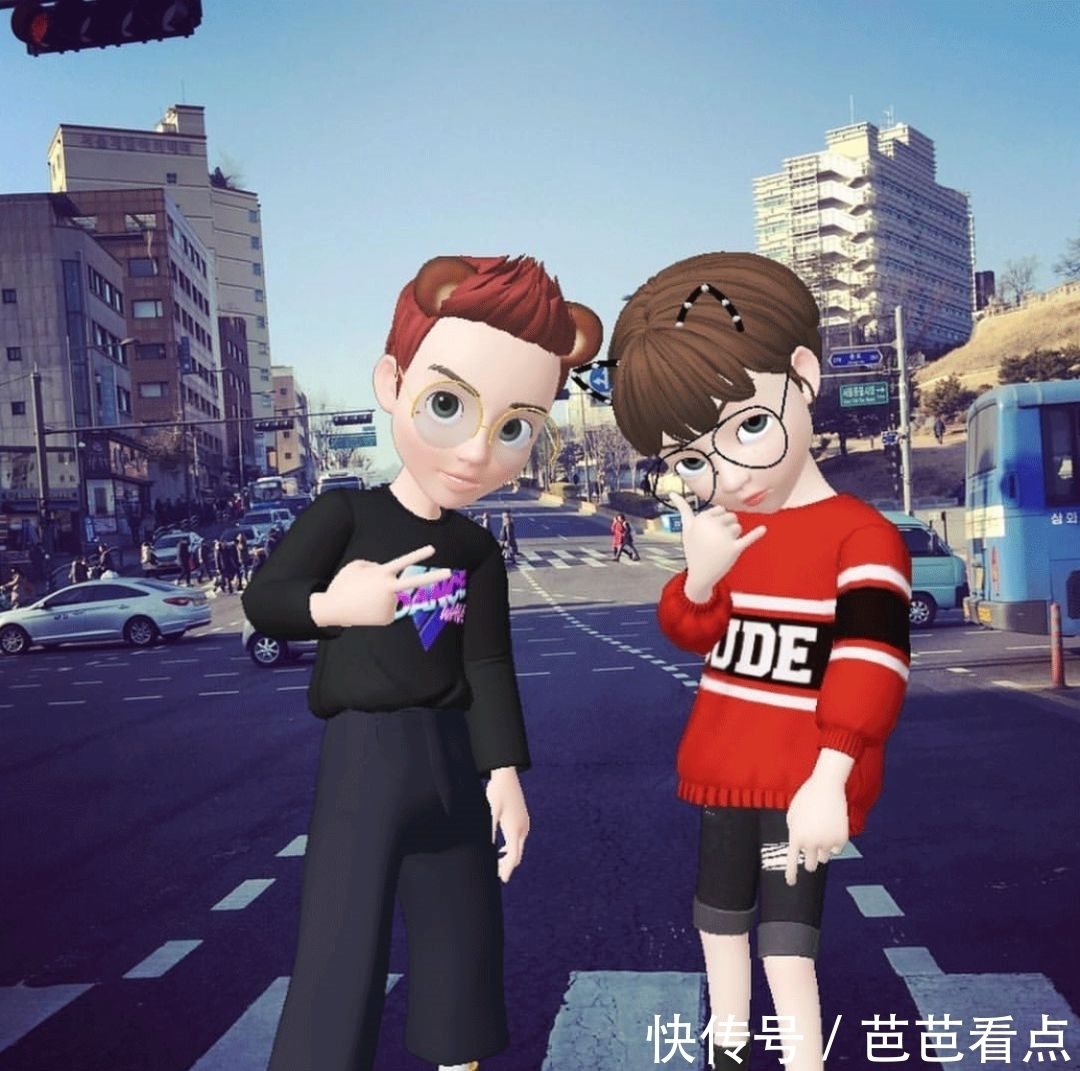 virgil|小时候玩的换装贴纸、QQ秀,竟成了现在最时髦的玩意