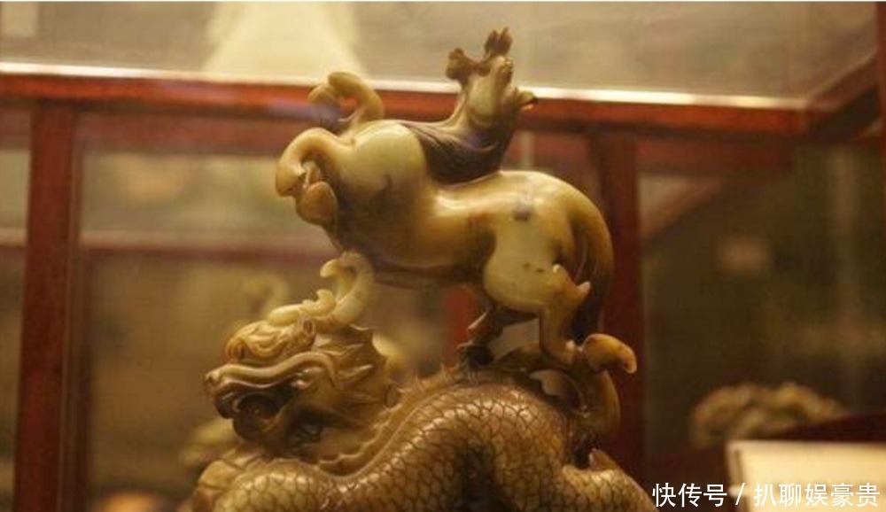 中国小伙从祖传英国农场,搬回价值数十亿文物,随后做了伟大决定