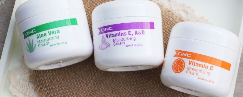 妆前要用精华和面霜吗