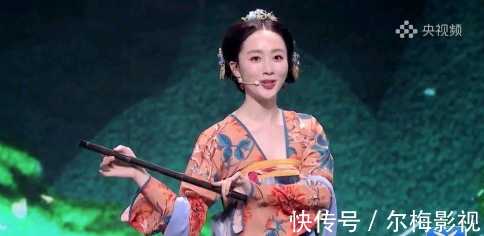 央young之夏|《央young之夏》40位主持8位90后，每一位都是漂亮小姐姐，最小的才24岁