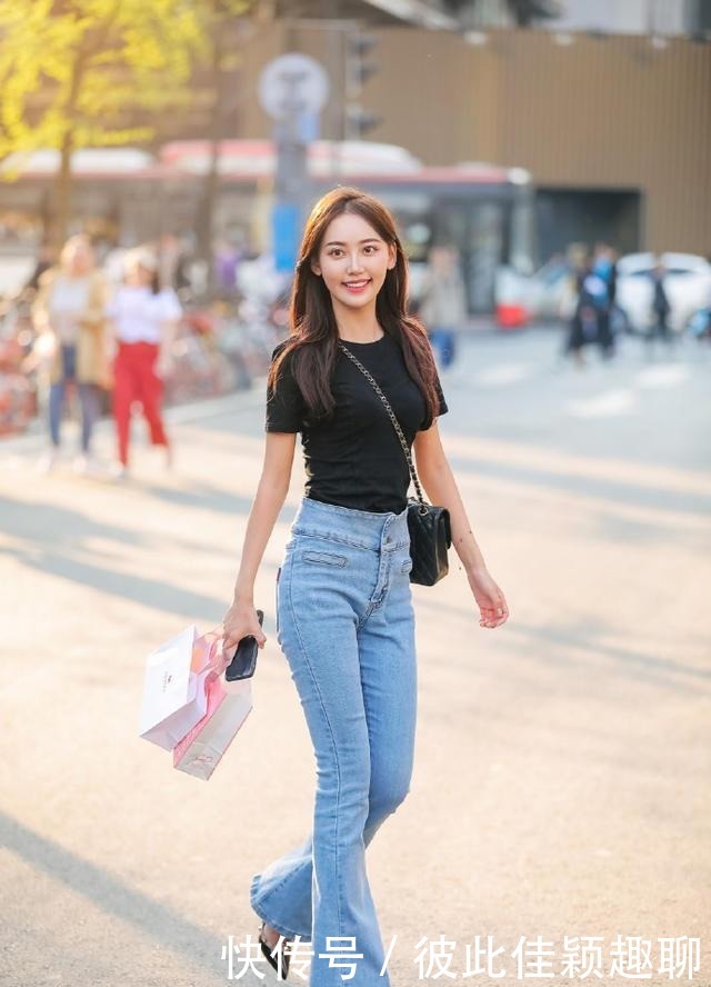 牛仔|蓝色牛仔衣搭配高腰牛仔短裤,青春靓丽,甜美可爱