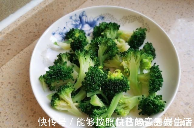 儿子|父母身高不及格,儿子13岁身高172,分享长高的秘诀,很实用