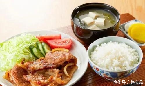 日本特色料理,猪肉生姜烧,在家就能轻松搞定,比西餐牛排还好吃