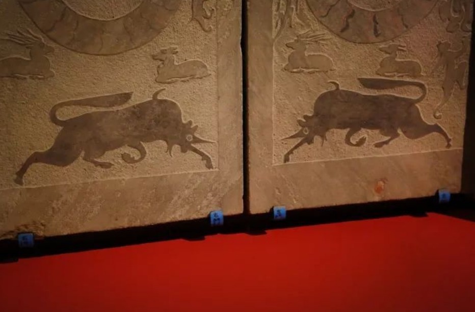 辞海#西龙头山出土贞孝公主墓碑,专家经研究,立刻纠正了两个历史错误