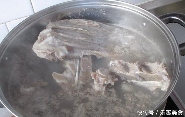 开春多给孩子吃这菜，再贵也别省，补气血还养肝，吃了更聪明