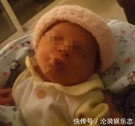 妈妈|正在熟睡的男婴被宝妈亲了一下，宝宝的反应让人暖心