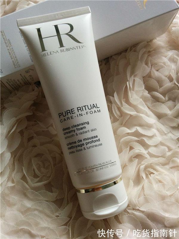 油皮|4款网络热门洗面奶测评:有效美白补水卸妆,水润肌肤