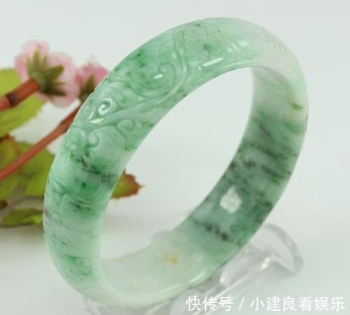 翡翠|翡翠买了个寂寞?这四种货需要谨慎入手!