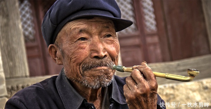 俗话说得好”穷不走水,富不涉淫“,啥意思有钱没钱都了解下!